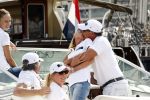 Amsterdam 19 augustus 2015
Milika Peterzon en Jurgen Smit met vrienden op de boot tijdens Sail 2015