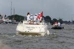 Amsterdam 19 augustus 2015
Milika Peterzon en Jurgen Smit met vrienden op de boot tijdens Sail 2015