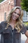 Amsterdam 19 augustus 2015 
Presentatie Expeditie Robinson deelnemers bij de westergasfabriek.. Sharon Doorson, Tim Douwsma, Marian Mudder, Teske de Schepper, Oscar Aerts, Sander Janson, Amara Onwuka, Elle Bandita, Kim Lammers, Kees van der Spek, Wietze de Jager, Klaas van der Eerden, Danny Ghosen, Sandra van Nieuwland, Anna Speller en Jaap Jongbloed met presentatoren Nicolette Kluijver en Dennis Weening