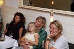 Amsterdam 31 augustus 2015 
Boekpresentatie Peter Romer , Super Nova. Vrouw Peter met kleindochter