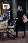 Amsterdam 7 september 2015
Regina Romeijn achter de kinderwagen