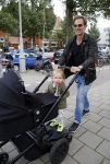 Amsterdam 1 september 2015 
Ronald de Boer met dochter achter de kinderwagen