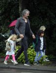 Amsterdam 17 augustus 2015
Ruud de Wild haalt met zijn dochtertje zijn zoontje van school.