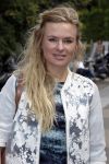 Amsterdam 19 augustus 2015 
Presentatie Expeditie Robinson deelnemers bij de westergasfabriek.. Sharon Doorson, Tim Douwsma, Marian Mudder, Teske de Schepper, Oscar Aerts, Sander Janson, Amara Onwuka, Elle Bandita, Kim Lammers, Kees van der Spek, Wietze de Jager, Klaas van der Eerden, Danny Ghosen, Sandra van Nieuwland, Anna Speller en Jaap Jongbloed met presentatoren Nicolette Kluijver en Dennis Weening