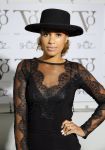 Amsterdam 27 augustus 2015
Presentatie tassenlijn TOV en Chantal Bles. Sharon Doorson met vriend