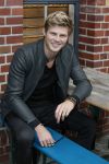 Amsterdam 19 augustus 2015 
Presentatie Expeditie Robinson deelnemers bij de westergasfabriek.. Sharon Doorson, Tim Douwsma, Marian Mudder, Teske de Schepper, Oscar Aerts, Sander Janson, Amara Onwuka, Elle Bandita, Kim Lammers, Kees van der Spek, Wietze de Jager, Klaas van der Eerden, Danny Ghosen, Sandra van Nieuwland, Anna Speller en Jaap Jongbloed met presentatoren Nicolette Kluijver en Dennis Weening