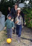 Nigtevecht 5 september 2015
Trijntje Oosterhuis treedt zwanger op bij het muziekfeest in NIgtevecht. Ook haar beide zoons zijn erbij