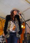 Nigtevecht 5 september 2015
Trijntje Oosterhuis treedt zwanger op bij het muziekfeest in NIgtevecht. Ook haar beide zoons zijn erbij