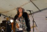 Nigtevecht 5 september 2015
Trijntje Oosterhuis treedt zwanger op bij het muziekfeest in NIgtevecht. Ook haar beide zoons zijn erbij
