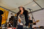 Nigtevecht 5 september 2015
Trijntje Oosterhuis treedt zwanger op bij het muziekfeest in NIgtevecht. Ook haar beide zoons zijn erbij