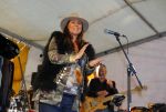 Nigtevecht 5 september 2015
Trijntje Oosterhuis treedt zwanger op bij het muziekfeest in NIgtevecht. Ook haar beide zoons zijn erbij