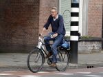 Amsterdam 24 augustus 2015 
Ursul de Geer op de fiets