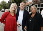 Blaricum 6 september 2016
Surprise party voor Willibrord Frequin zijn 75e verjaardag bij  Moeke Spijstra.
Zijn vriendin kinderen en kleinkinderen zijn natuurlijk aanwezig. Aad Dorien en Els Ouborg