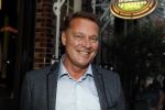 Amsterdam 2 september 2016
Diner voor Albert Verlinde met zijn oud rtl boulevard collega's bij le Garage. Albert met Winston Gerschtanowitz