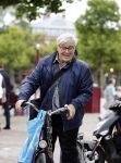 Amsterdam 12 augustus 2016
Barrie Stevens op de fiets in Amsterdam