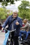 Amsterdam 12 augustus 2016
Barrie Stevens op de fiets in Amsterdam