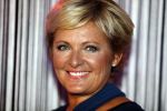 Hilversum 22 augustus 2016
Perspresentatie NPO in studio 21met alle presentatoren. Caroline Tensen met arm in Mitella