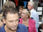 Blaricum 6 september 2016
Surprise party voor Willibrord Frequin zijn 75e verjaardag bij  Moeke Spijstra.
Zijn vriendin kinderen en kleinkinderen zijn natuurlijk aanwezig. Viola Holt en Catherine Keyl