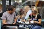 Amsterdam 3 september 2016
 Chantal janzen met man Marco en zoon Jasmes ijsje eten