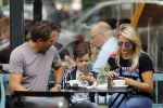 Amsterdam 3 september 2016
 Chantal janzen met man Marco en zoon Jasmes ijsje eten