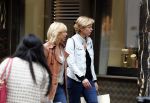 Amsterdam 21 juni 2016 
Claudia de Breij met haar vriendin Jessica v Geel op de pc hooftstraat