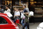 Amsterdam 22 juni 2016 
Danielle Oerlemans met allemaal kinderen in amsterdam zuid
