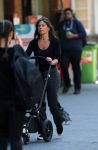 Amsterdam 30 augustus 2016
Debby Petter achter de kinderwagen.