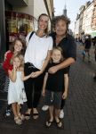 Amsterdam 31 augustus 2016
Presentatie Freek Vonk in Tuschinski. Dirk Zeelenberg ,et zijn vrouw Suus en kinderen