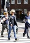 Amsterdam 10 augustus 2016  
Eva Jinek op straat in Amsterdam zuid.