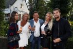 Soest 1 september 2016
Frank en Sandra Masmeijer vieren hun trouwdag met dochters Charlotte en Michelle en schoonzoon bij restaurant t Spiehuis.