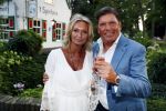 Soest 1 september 2016
Frank en Sandra Masmeijer vieren hun trouwdag met dochters Charlotte en Michelle en schoonzoon bij restaurant t Spiehuis.