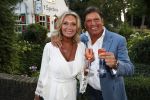 Soest 1 september 2016
Frank en Sandra Masmeijer vieren hun trouwdag met dochters Charlotte en Michelle en schoonzoon bij restaurant t Spiehuis.