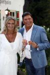 Soest 1 september 2016
Frank en Sandra Masmeijer vieren hun trouwdag met dochters Charlotte en Michelle en schoonzoon bij restaurant t Spiehuis.