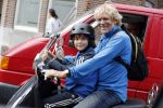 Amsterdam 2 september 2016 
Hans Jorritsma met zijn zoon op een vespa scooter