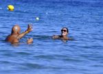 ibiza 19 augustus 2016
Herman den Blijker en zijn vrouw Jacqueline met zoon Matz op vakantie op ibiza.