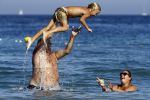 ibiza 19 augustus 2016
Herman den Blijker en zijn vrouw Jacqueline met zoon Matz op vakantie op ibiza.