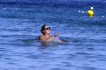 ibiza 19 augustus 2016
Herman den Blijker en zijn vrouw Jacqueline met zoon Matz op vakantie op ibiza.