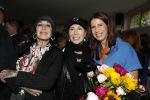 Amsterdam 20 juni 2016
Boekpresentatie Isa Hoes en Vlinder Kmaerling in het blauwe theehuis in het vondelpark. Isa met Louise Schiffmacher en Patricia Steur