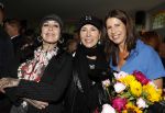 Amsterdam 20 juni 2016
Boekpresentatie Isa Hoes en Vlinder Kmaerling in het blauwe theehuis in het vondelpark. Isa met Louise Schiffmacher en Patricia Steur