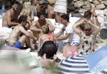 ibiza 27 juni 2016 
Stranddag van Nick en Kirsten Schilder de dag na hun trouwen bij el chirinquito.
Aanwezig oa Jan en Liza Smit Simon en Annemarie Keizer Jaap Kwakman met vriendin Aloys Buys met vriendin Jaap Reesema