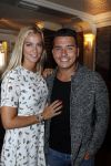 Volendam 31 augustus 2016
Presentatie 100NL in restaurant Lotje wine en dine van Jan Smit. jan met zijn vrouw Lisa