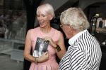 Naarden Vesting 6 september 2016
Presentatei boek DOEN van Jan des Bouvrie bij het arsenaal.
Monique en zoon Jan zijn ook aanwezig.