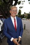 Blaricum 6 september 2016
Surprise party voor Willibrord Frequin zijn 75e verjaardag bij  Moeke Spijstra.
Zijn vriendin kinderen en kleinkinderen zijn natuurlijk aanwezig. 
Jan v d Bosch