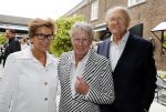Naarden Vesting 6 september 2016
Presentatei boek DOEN van Jan des Bouvrie bij het arsenaal.
Monique en zoon Jan zijn ook aanwezig. Joop en Janine v d Ende