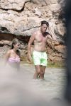 ibiza 27 juni 2016 
Stranddag van Nick en Kirsten Schilder de dag na hun trouwen bij el chirinquito.
Aanwezig oa Jan en Liza Smit Simon en Annemarie Keizer Jaap Kwakman met vriendin Aloys Buys met vriendin Jaap Reesema