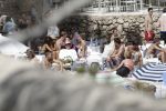 ibiza 27 juni 2016 
Stranddag van Nick en Kirsten Schilder de dag na hun trouwen bij el chirinquito.
Aanwezig oa Jan en Liza Smit Simon en Annemarie Keizer Jaap Kwakman met vriendin Aloys Buys met vriendin Jaap Reesema