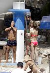 ibiza 27 juni 2016 
Stranddag van Nick en Kirsten Schilder de dag na hun trouwen bij el chirinquito.
Aanwezig oa Jan en Liza Smit Simon en Annemarie Keizer Jaap Kwakman met vriendin Aloys Buys met vriendin Jaap Reesema