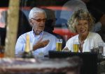 Amsterdam 23 augustus 2016
Manfred de Graaf met een vriendin op terras bij v Dam