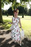 Haarzuilens 22 juni 2016
Haringparty op kasteel Haarzuilens. Marijke Helwegen met man
