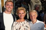 Amsterdam, 18 Augustus 2016
Premiere Hans Klok in Carre, House of Horror.
Mariska v Kolck met haar kinderen Christopher en Vincent